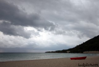 Bay before a thunder-storm